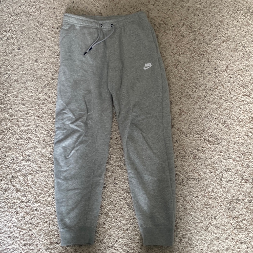 Gray Nike Therma-FIT All Time
Women's Training Pants
